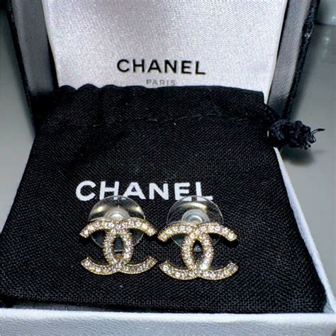 chanel boucles oreille|authentic Chanel cc earrings.